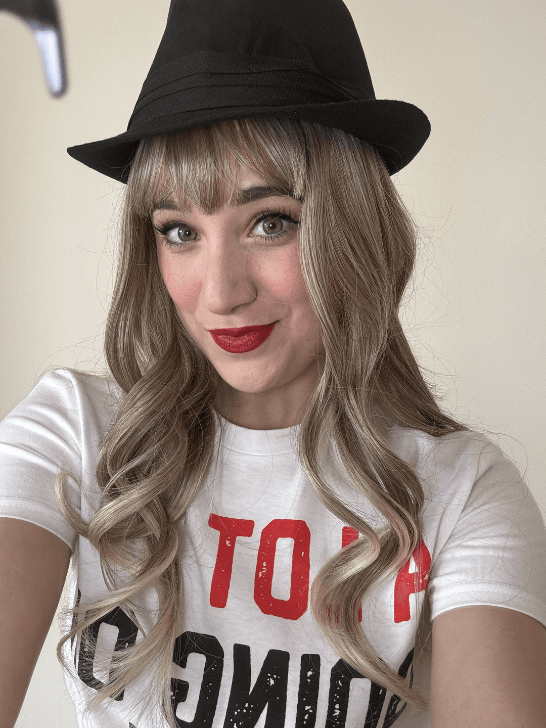 Eras Popstar performing